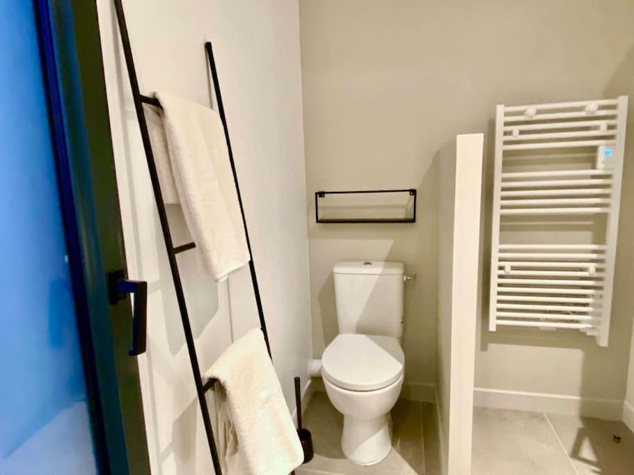 Magnifique T2 Neuf, Proche Gare, Parking Facile Apartment Vannes Luaran gambar