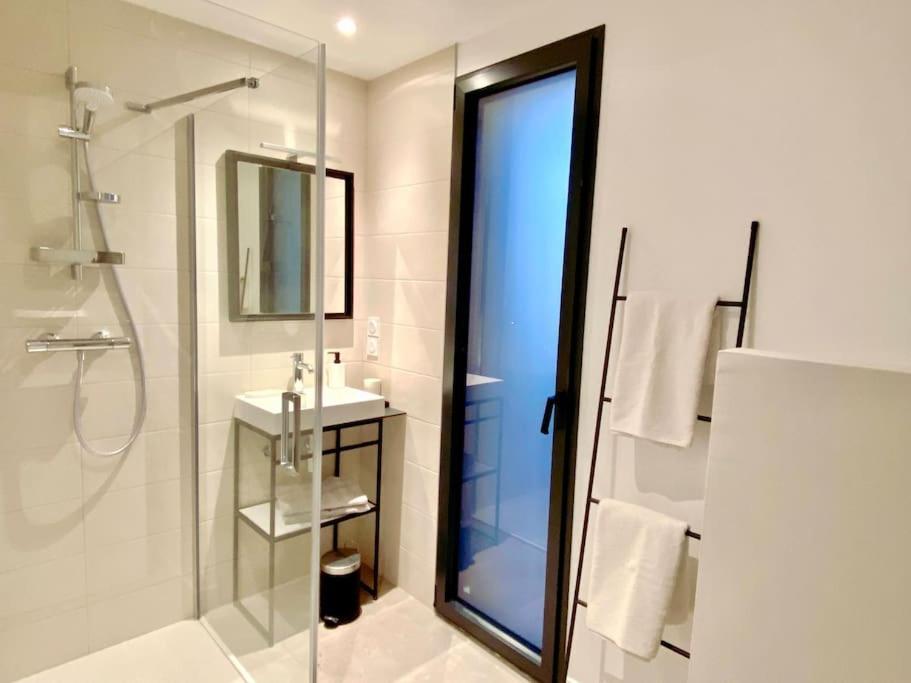 Magnifique T2 Neuf, Proche Gare, Parking Facile Apartment Vannes Luaran gambar